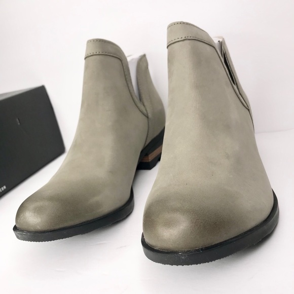 NIB Sorel Lolla Cut Out Booties Nubuck -Waterproof - Picture 13 of 16